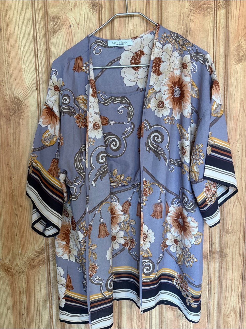 Sweet Rain Lavender Floral Kimono Tunic with Cream and Brown Accents, size s